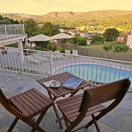 Casa Da Regadinha Muxagata (Fornos de Algodres)