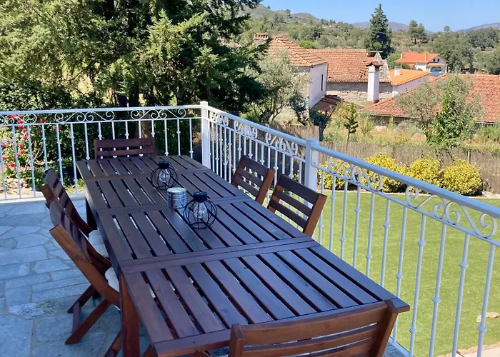 Casa Da Regadinha Muxagata (Fornos de Algodres)